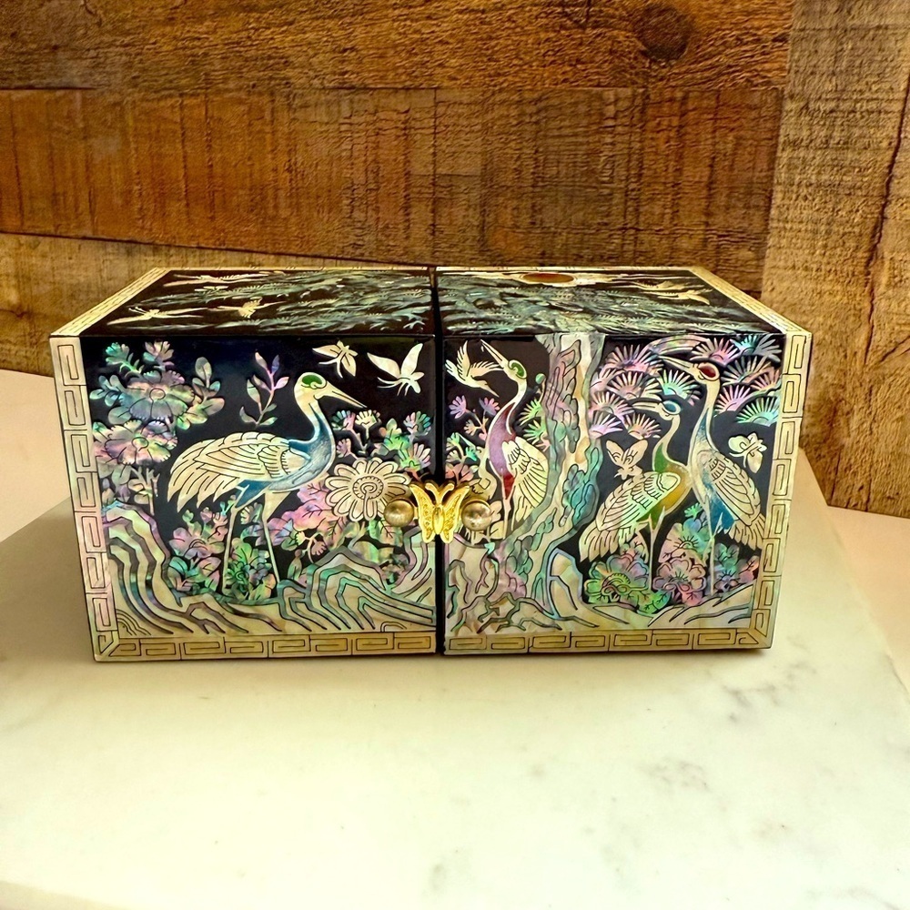 Vintage Cranes Mother of Pearl Black Lacquer Wood Drawer Jewelry Trinket Box